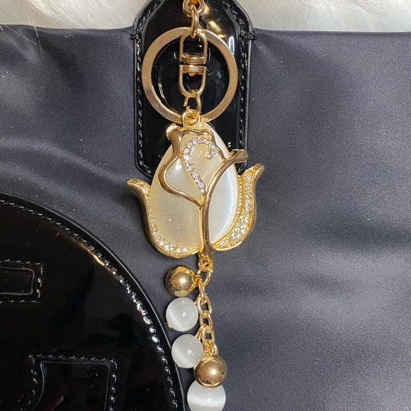 flower keychain bag charm - Picture 1 of 4